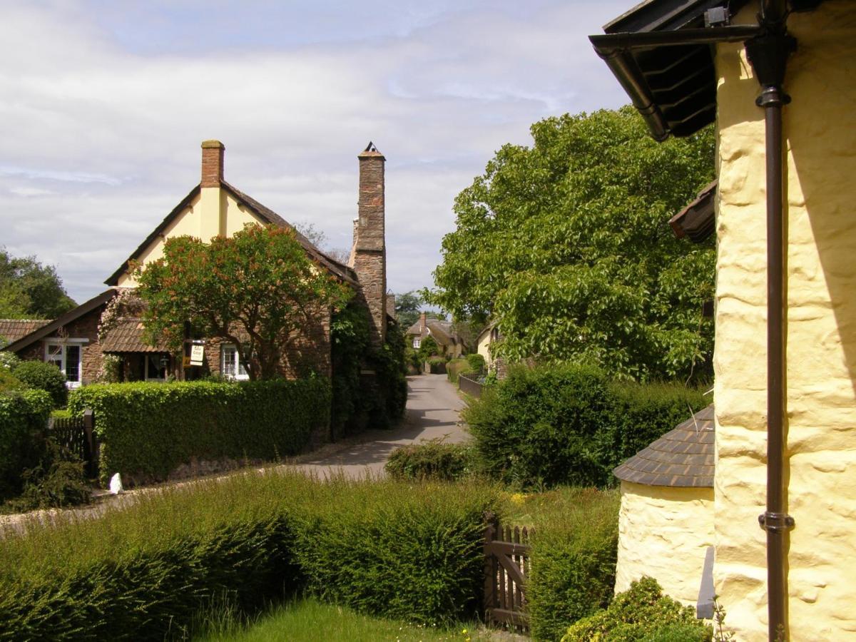 Tudor Cottage Bossington Esterno foto